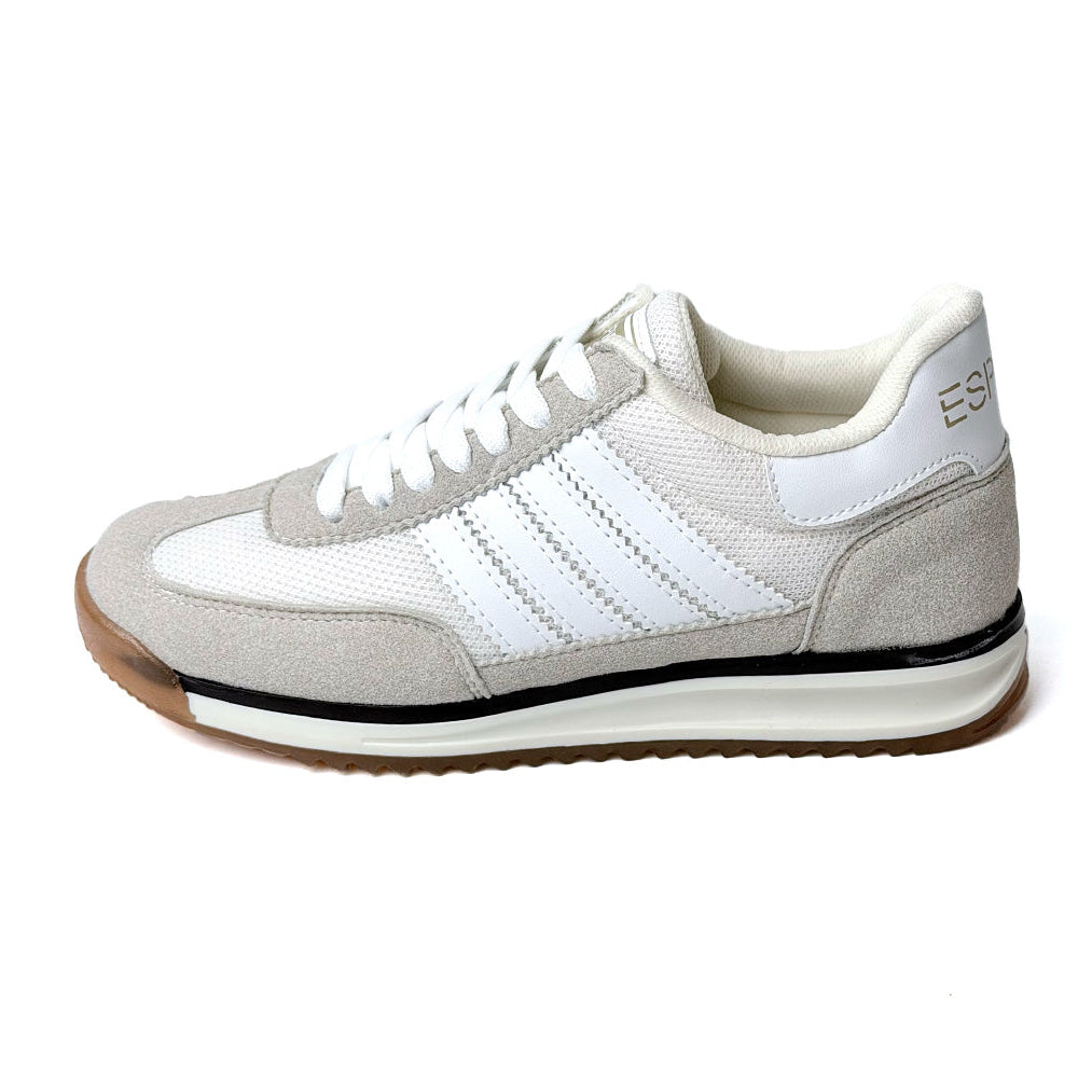 Tenis deportivo - 858 Latte