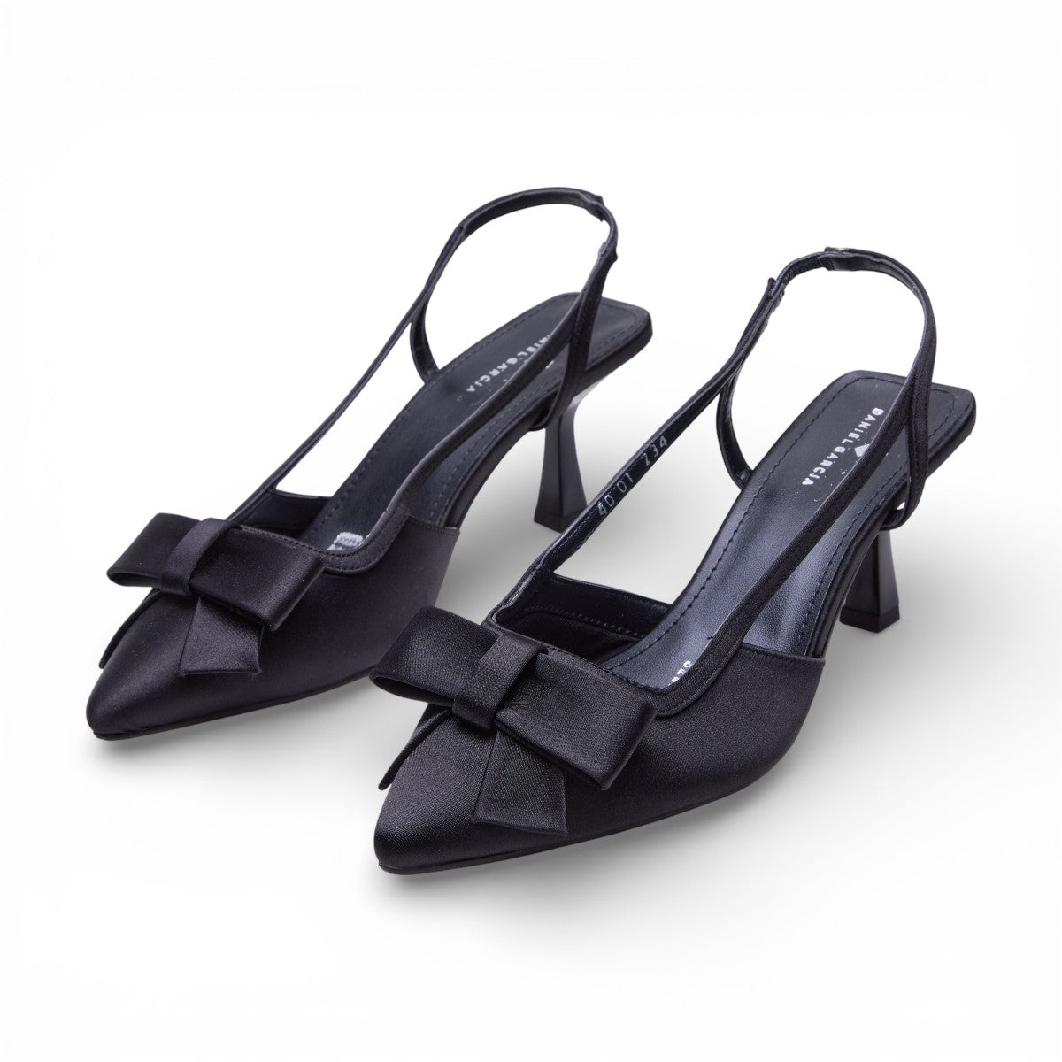 Zapatilla tacón bajo - 01-234 Negro